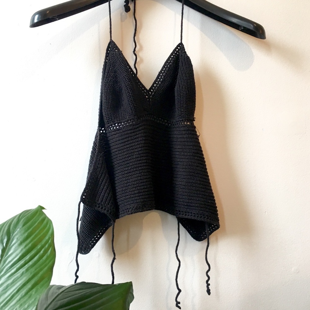 Back-less handmade crochet top